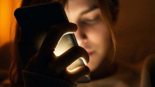 Urgent : découvrir les secrets des conversations téléphoniques intimes